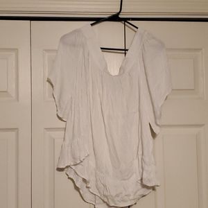 Off-the-shoulder peasant blouse w ruffle